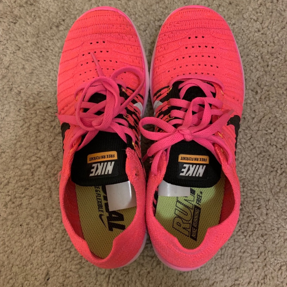 Nike Women's Free RN Flyknit Pink Running Shoes